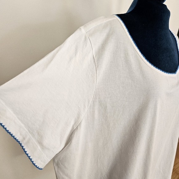 Draper James T Shirt 3X Magnolia White Tee Blue Crochet Detail Scoop Neck Cotton - Picture 5 of 13